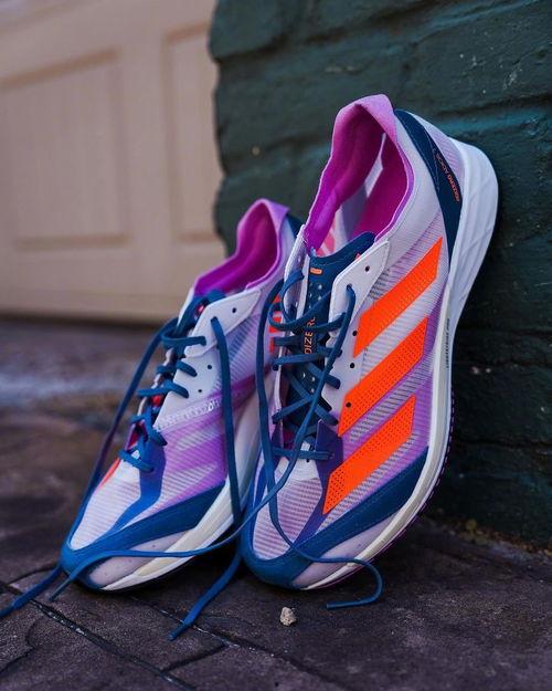 最新跑鞋爆料图片高清,最新高清爆料图曝光，科技与时尚的完美融合